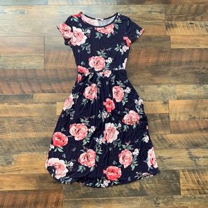 Reb & J 220. Knee length navy floral dress with pockets. Size:4